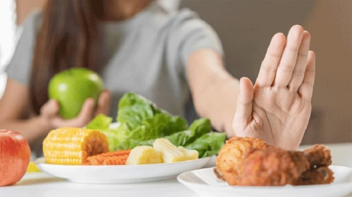 গরমে কী খাবেন, কী খাবেন না